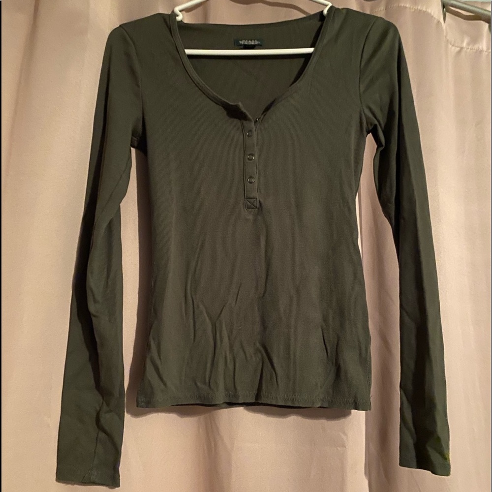 Long sleeve green shirt